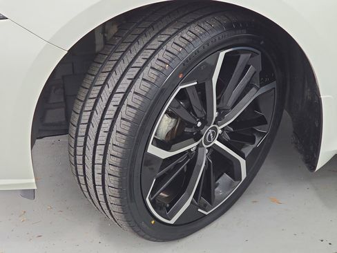 Certified 2023 Nissan Altima 2.5 SR image 30