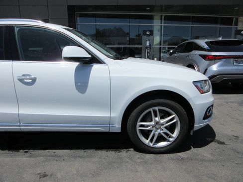 Used 2015 Audi Q5 2.0T Premium Plus w/ Technology Package AWD/4WD image 13