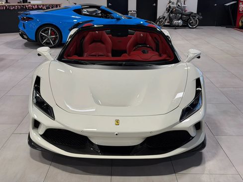 Used 2021 Ferrari F8 Tributo RWD image 28