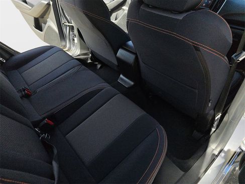 Used 2020 Subaru Crosstrek 2.0i Premium image 13