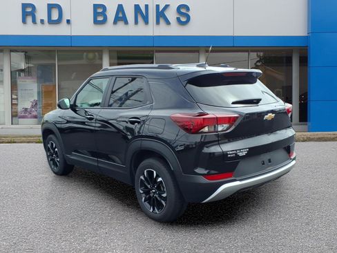 Used 2023 Chevrolet TrailBlazer LT w/ Convenience Package image 3