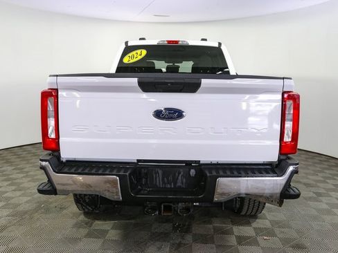Used 2024 Ford F350 XLT image 10