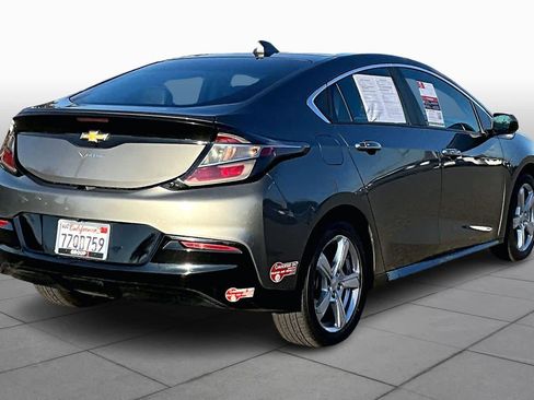 Used 2017 Chevrolet Volt LT w/ Comfort Package image 13