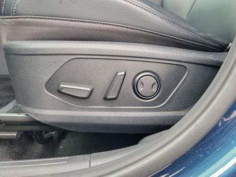 Used 2024 Kia Sportage EX image 11