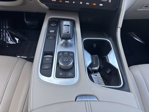 Used 2025 INFINITI QX60 Sensory w/ Vision Package AWD/4WD image 23