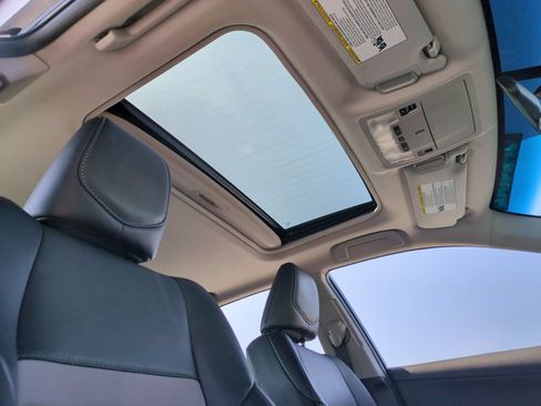 Used 2012 Toyota Camry SE FWD image 20