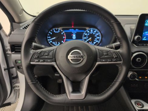 Used 2022 Nissan Sentra SV FWD image 34