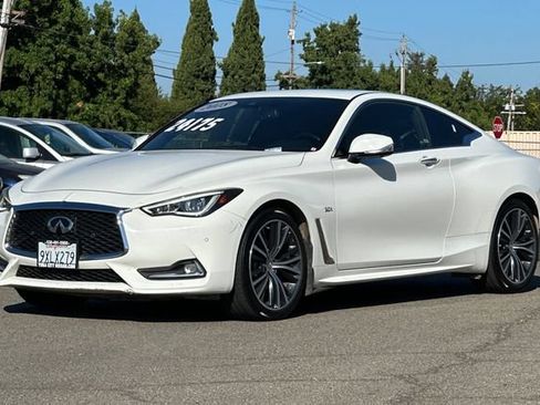 Used 2018 INFINITI Q60 3.0t Luxe w/ Sensory Package 3.0T Luxe AWD/4WD image 8