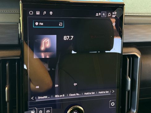 New 2026 GMC Acadia AT4 w/ LPO, Floor Liner Package AWD/4WD image 20