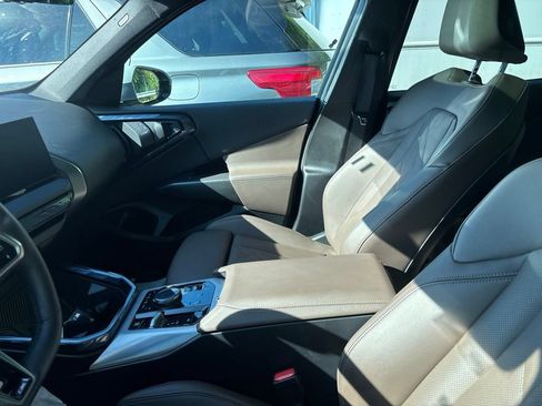 Used 2025 BMW X3 xDrive30i AWD/4WD image 7