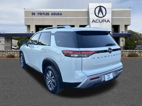 Used 2022 Nissan Pathfinder SL w/ Cargo Package image 7