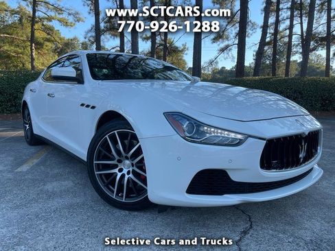 Used 2017 Maserati Ghibli S image 1