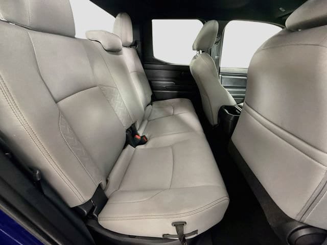 Certified 2025 Toyota Tacoma 4x4 Double Cab image 27