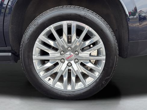 Used 2023 GMC Yukon Denali AWD/4WD image 46