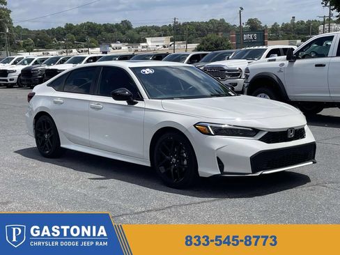 Used 2025 Honda Civic Sport image 1