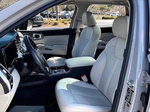 Used 2022 Kia Sorento SX image 8