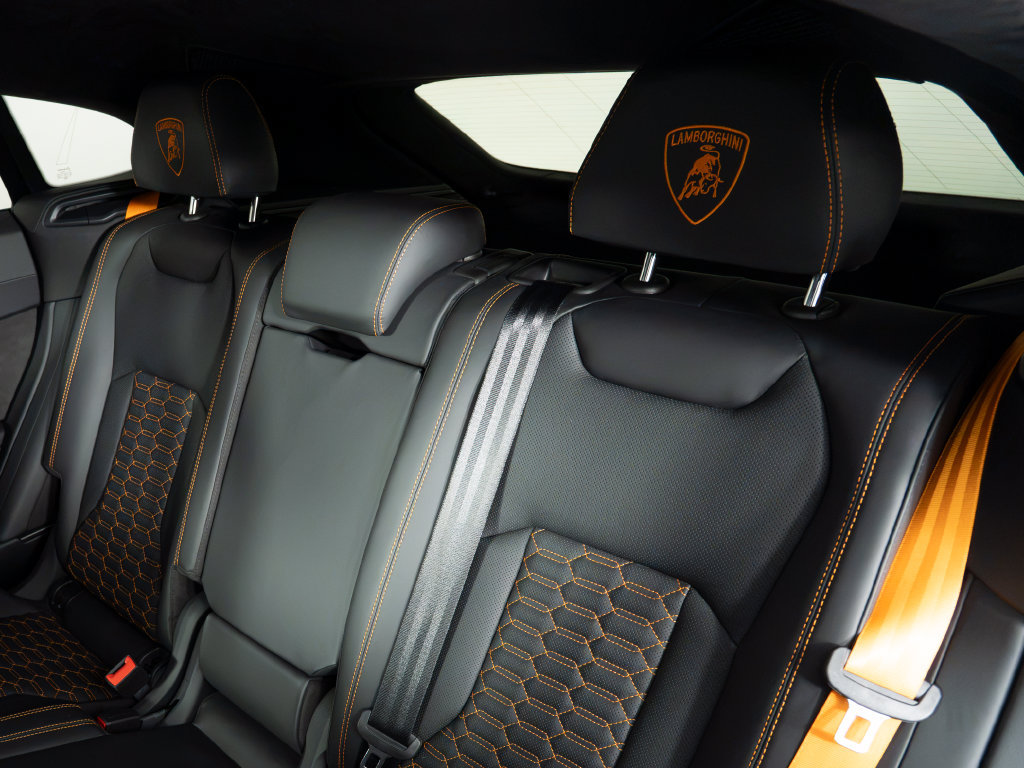 Used 2024 Lamborghini Urus S AWD/4WD image 48