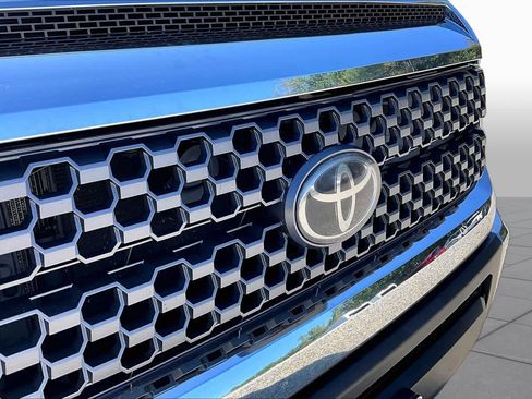 Used 2019 Toyota Tundra SR5 w/ TRD Off Road Package AWD/4WD image 32