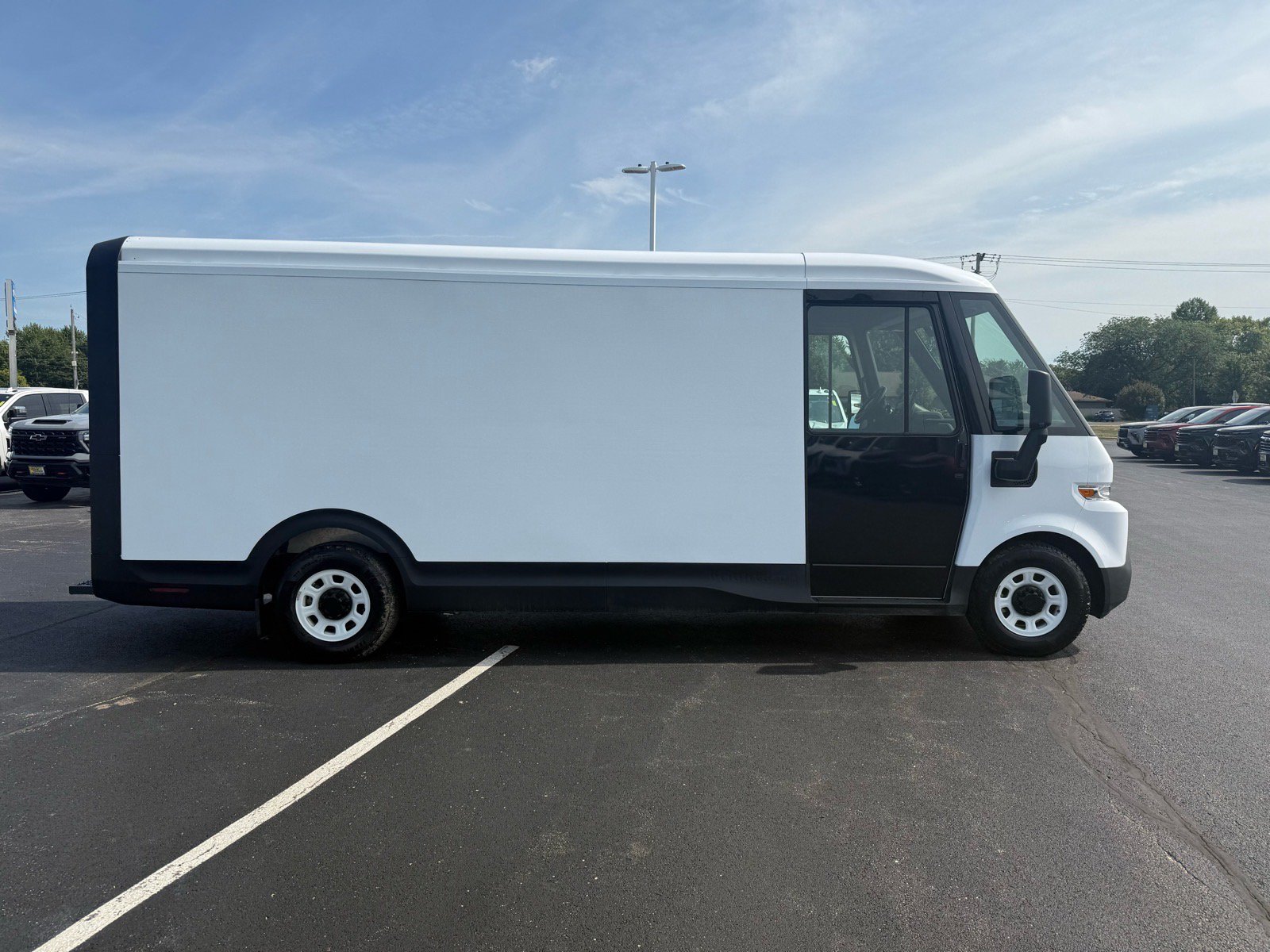 Used 2024 Chevrolet Brightdrop 600 w/ Commercial Equipment Package AWD/4WD image 6
