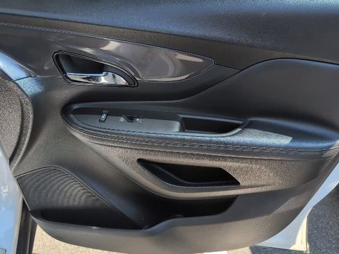 Used 2019 Buick Encore Essence image 14