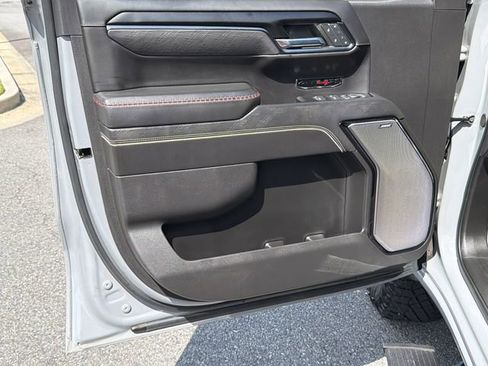 Used 2024 GMC Sierra 1500 AT4X AWD/4WD image 10