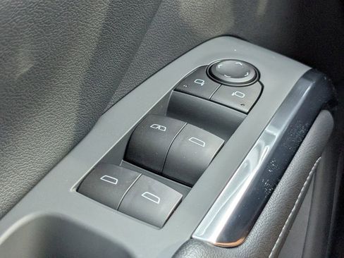 New 2026 Chevrolet Traverse LT image 26