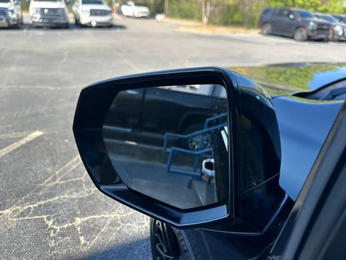 Used 2021 Chevrolet Suburban LT image 17