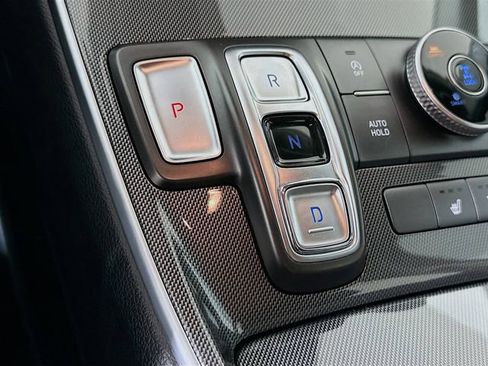 Used 2022 Hyundai Santa Fe SEL w/ Convenience Package image 16