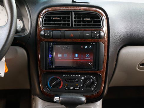Used 2003 Saturn L-Series L200 w/ Audio Pkg I FWD image 33