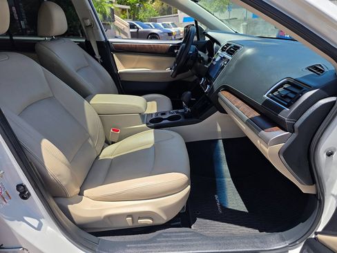 Used 2018 Subaru Outback 2.5i Limited AWD/4WD image 15