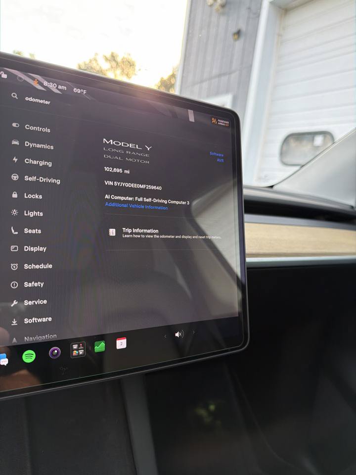 Used 2021 Tesla Model Y Long Range AWD/4WD image 21