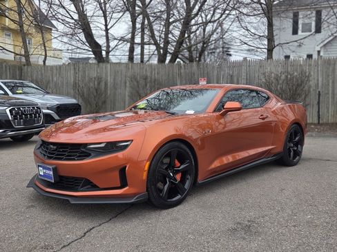Used 2022 Chevrolet Camaro LT image 2