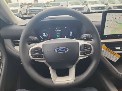 New 2026 Ford Explorer Active RWD image 30