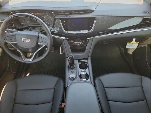 New 2025 Cadillac XT6 Sport w/ Technology Package image 11