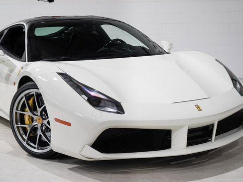 Used 2016 Ferrari 488 GTB image 24