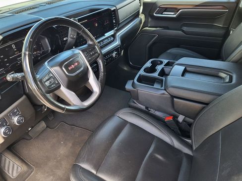 Used 2025 GMC Sierra 1500 SLT image 10