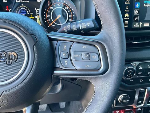 Certified 2025 Jeep Wrangler Sport image 23