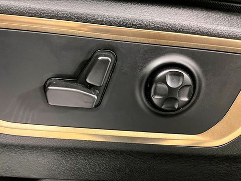 Used 2023 RAM 1500 Limited AWD/4WD image 30
