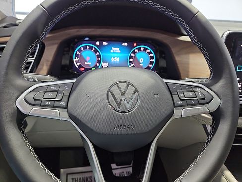 New 2026 Volkswagen Atlas SE FWD image 22