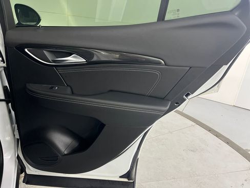 Used 2023 Buick Envision Essence image 29