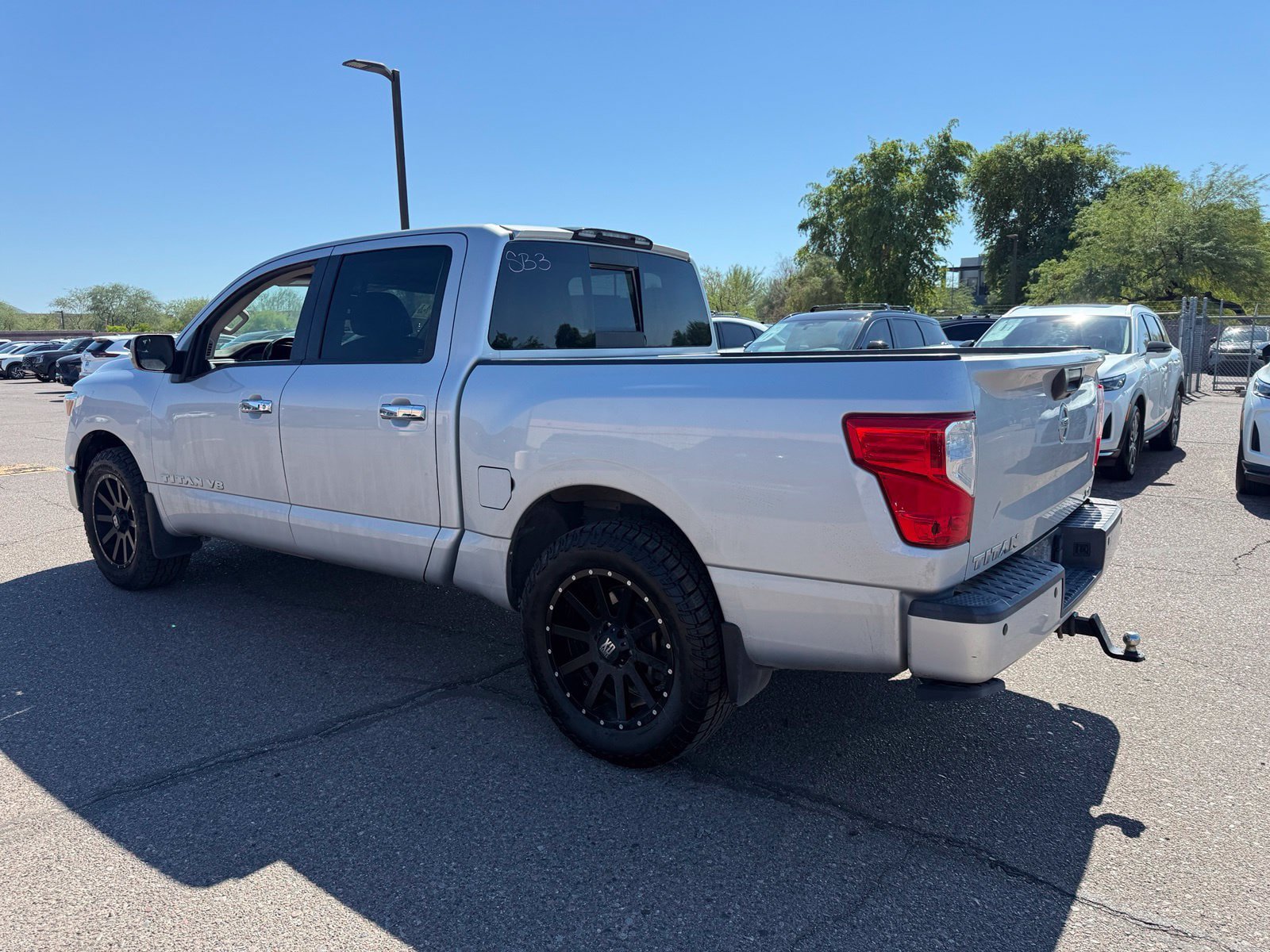 Used 2019 Nissan Titan SV w/ SV Convenience Package RWD image 7