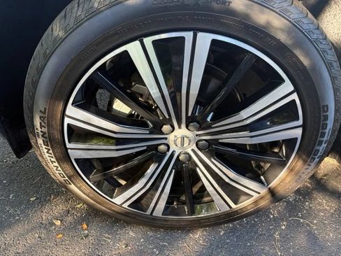 Used 2022 Volvo XC60 B5 Inscription w/ Climate Package AWD/4WD image 7
