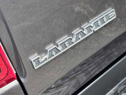 Used 2023 RAM 1500 Laramie AWD/4WD image 11