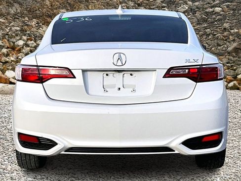 Used 2018 Acura ILX Premium Package image 4