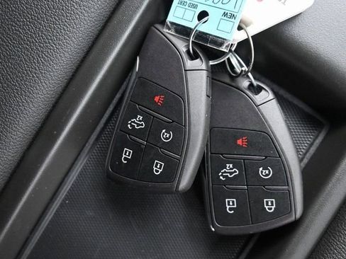 Used 2026 GMC Sierra 1500 Elevation image 11