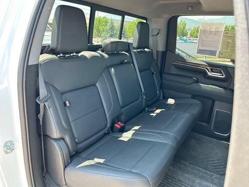 Used 2023 Chevrolet Silverado 1500 LT Trail Boss w/ LT Trail Boss Premium Package AWD/4WD image 20