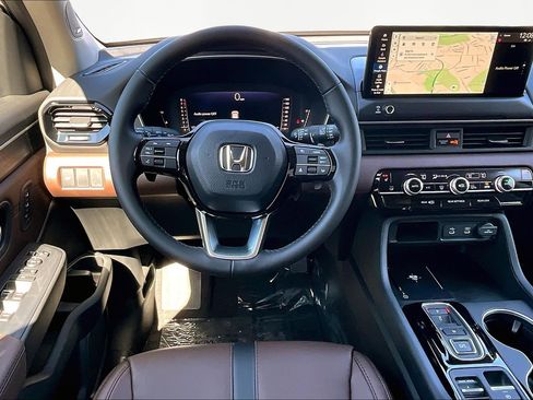 New 2026 Honda Pilot Touring S image 9