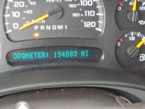 Used 2006 Chevrolet Silverado 2500 LT w/ Heavy-Duty Power Package image 35