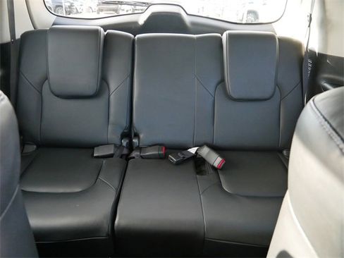 Used 2024 INFINITI QX80 Luxe image 16