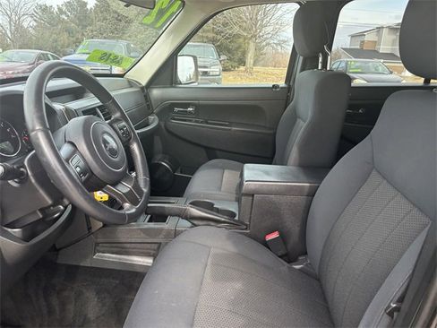 Used 2012 Jeep Liberty Sport w/ Popular Equipment Group image 11